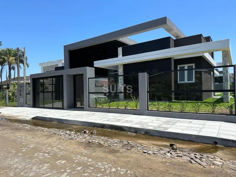 Incrível casa à venda na praia de Atlântida em Xangri-Lá: 3ª foto da galeria de imagens do imóvel