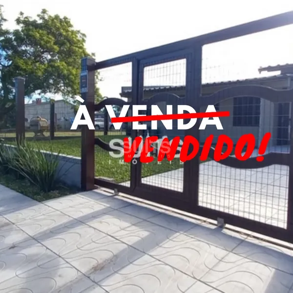 Excelente casa em Atlântida Sul: 1ª foto da galeria de imagens do imóvel