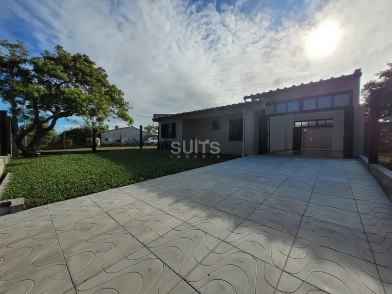 Excelente casa em Atlântida Sul: 4ª foto da galeria de imagens do imóvel