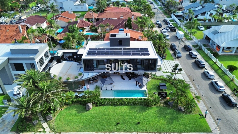 Verdadeiro significado de luxo localizado na praia de Atlântida: 2ª foto da galeria de imagens do imóvel