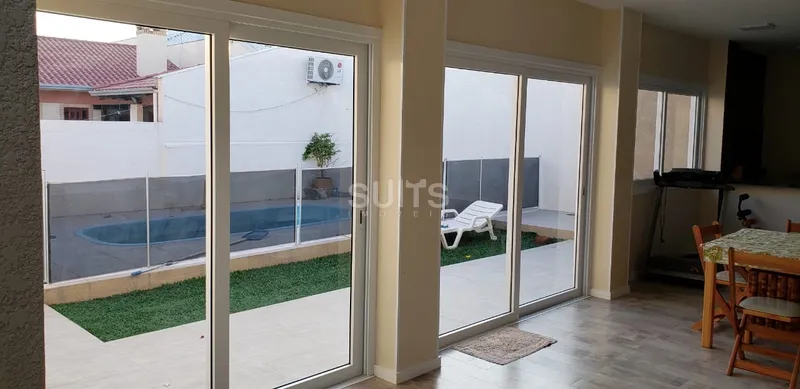 Linda casa com piscina no Centro de Xangri-Lá: 16ª foto da galeria de imagens do imóvel