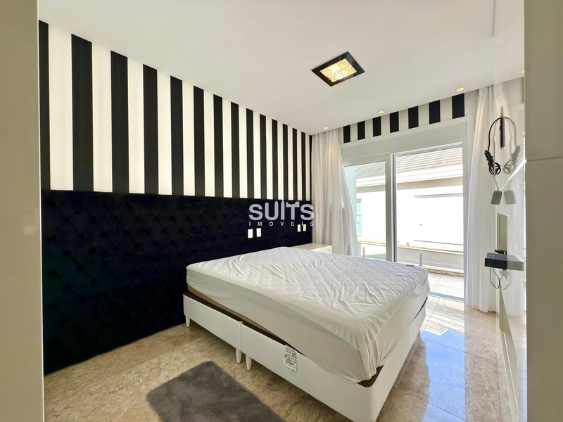 Excelente sobrado beira lago à venda no condomínio Enseada: 15ª foto da galeria de imagens do imóvel