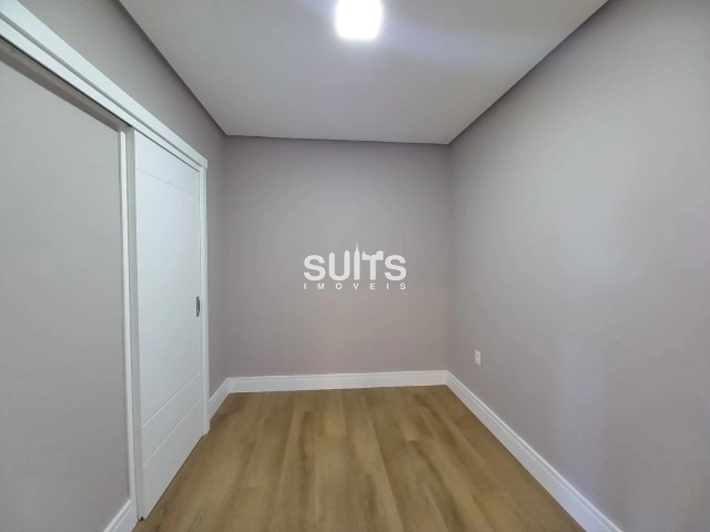 Linda sobrado beira lago em construção no condomínio Celebration: 26ª foto da galeria de imagens do imóvel