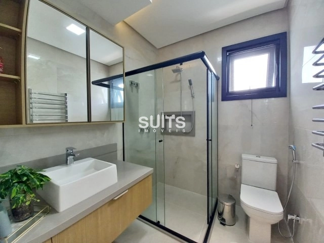 Linda sobrado beira lago em construção no condomínio Celebration: 17ª foto da galeria de imagens do imóvel