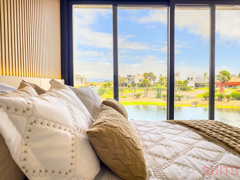 Excelente sobrado beira lago à venda no condomínio Celebration: 21ª foto da galeria de imagens do imóvel