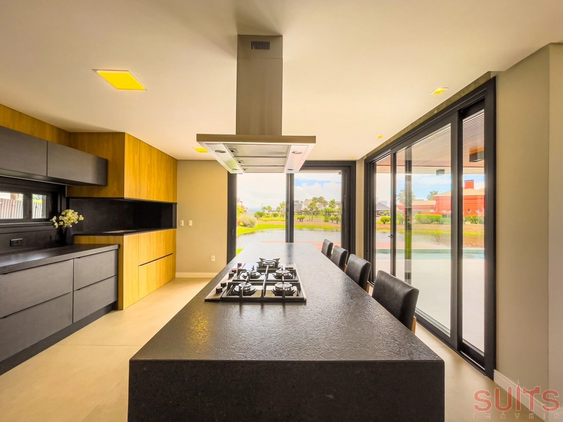 Excelente sobrado beira lago à venda no condomínio Celebration: 14ª foto da galeria de imagens do imóvel