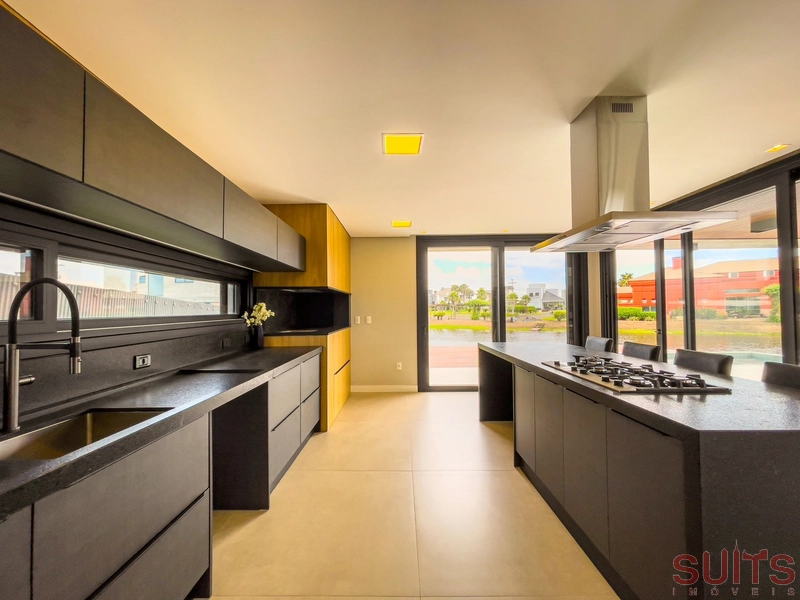 Excelente sobrado beira lago à venda no condomínio Celebration: 12ª foto da galeria de imagens do imóvel