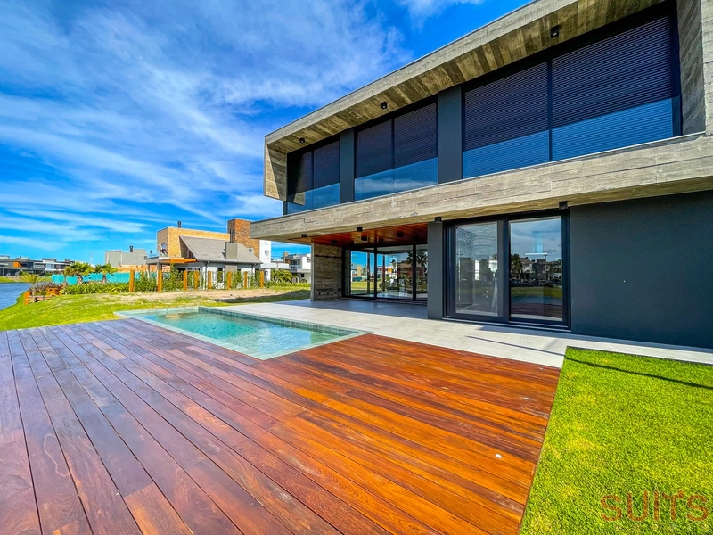 Excelente sobrado beira lago à venda no condomínio Celebration: 15ª foto da galeria de imagens do imóvel