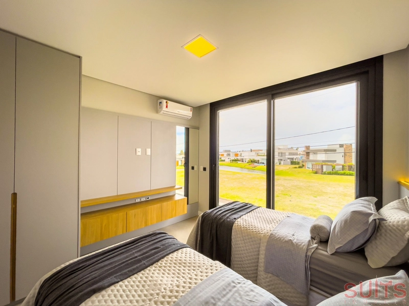 Excelente sobrado beira lago à venda no condomínio Celebration: 36ª foto da galeria de imagens do imóvel