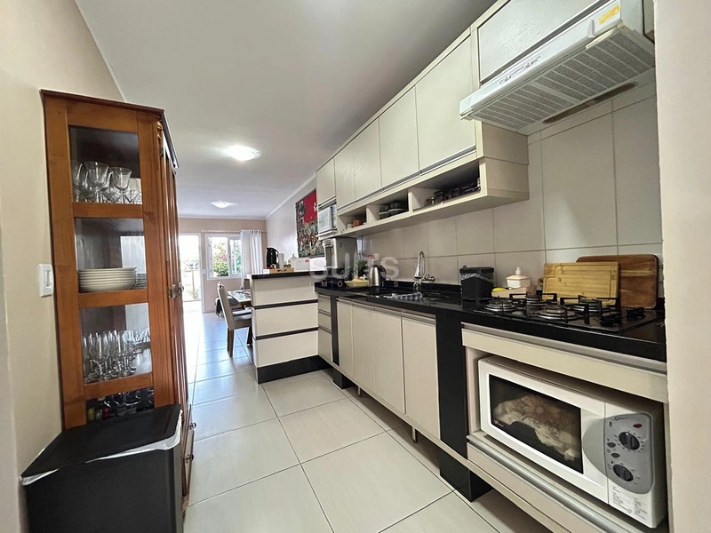 Excelente casa geminada à venda no Centro : 5ª foto da galeria de imagens do imóvel