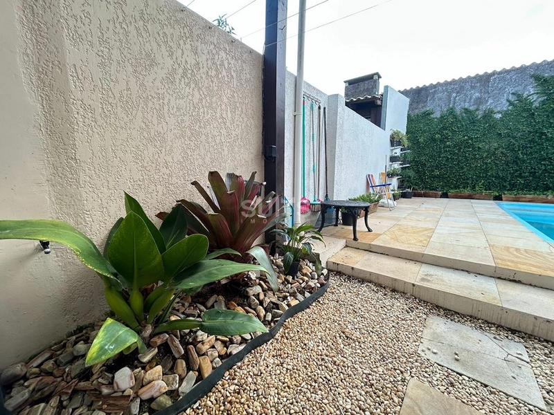 Excelente casa geminada à venda no Centro : 18ª foto da galeria de imagens do imóvel