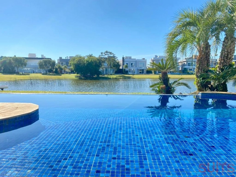 Magnifico sobrado beira lago no Condomínio Bosques de Atlântida: 37ª foto da galeria de imagens do imóvel