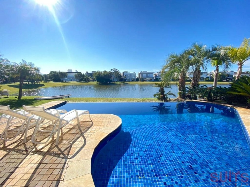 Magnifico sobrado beira lago no Condomínio Bosques de Atlântida: 36ª foto da galeria de imagens do imóvel