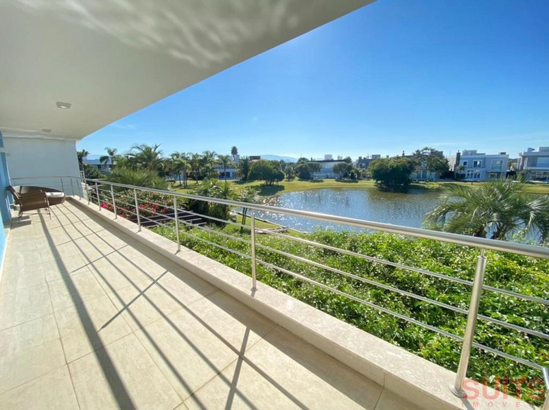 Magnifico sobrado beira lago no Condomínio Bosques de Atlântida: 24ª foto da galeria de imagens do imóvel