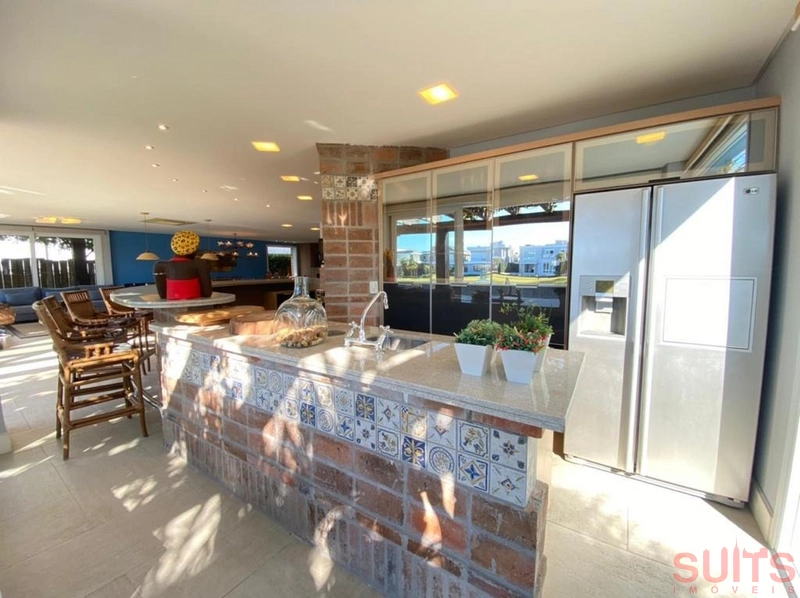 Magnifico sobrado beira lago no Condomínio Bosques de Atlântida: 14ª foto da galeria de imagens do imóvel