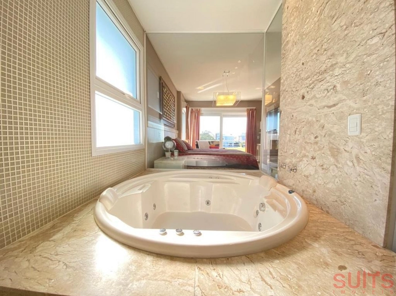 Magnifico sobrado beira lago no Condomínio Bosques de Atlântida: 31ª foto da galeria de imagens do imóvel