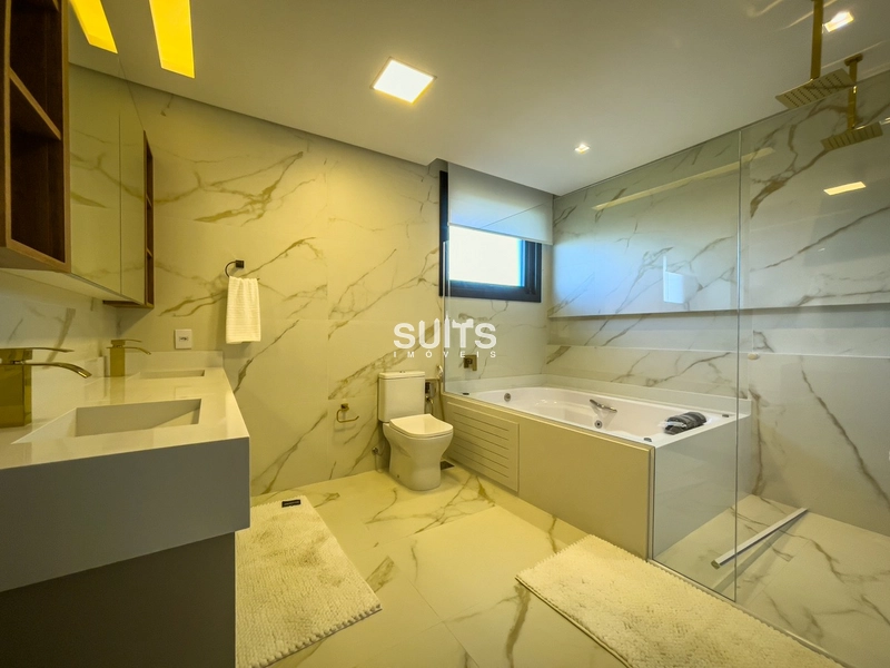 Excelente mansão com fundos para área verde no cond. Sense: 49ª foto da galeria de imagens do imóvel