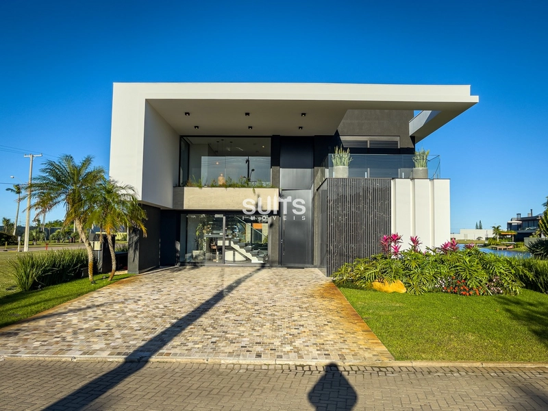 Excelente mansão com fundos para área verde no cond. Sense: 2ª foto da galeria de imagens do imóvel