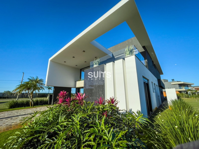 Excelente mansão com fundos para área verde no cond. Sense: 3ª foto da galeria de imagens do imóvel