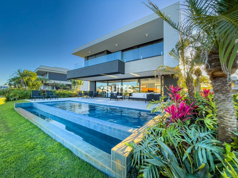 Excelente mansão com fundos para área verde no cond. Sense: 65ª foto da galeria de imagens do imóvel