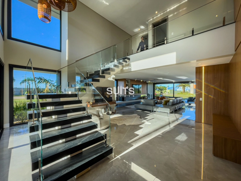 Excelente mansão com fundos para área verde no cond. Sense: 4ª foto da galeria de imagens do imóvel