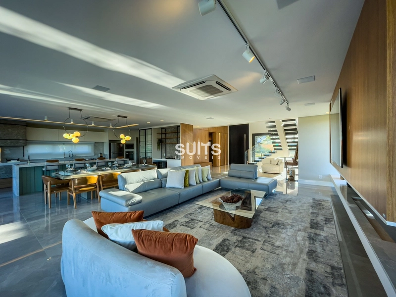 Excelente mansão com fundos para área verde no cond. Sense: 11ª foto da galeria de imagens do imóvel