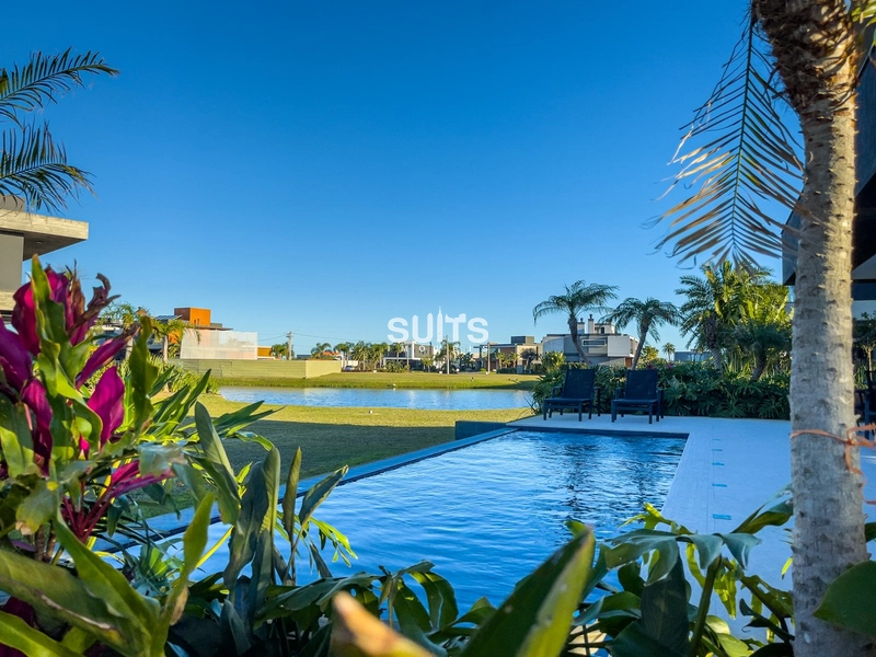 Excelente mansão com fundos para área verde no cond. Sense: 60ª foto da galeria de imagens do imóvel