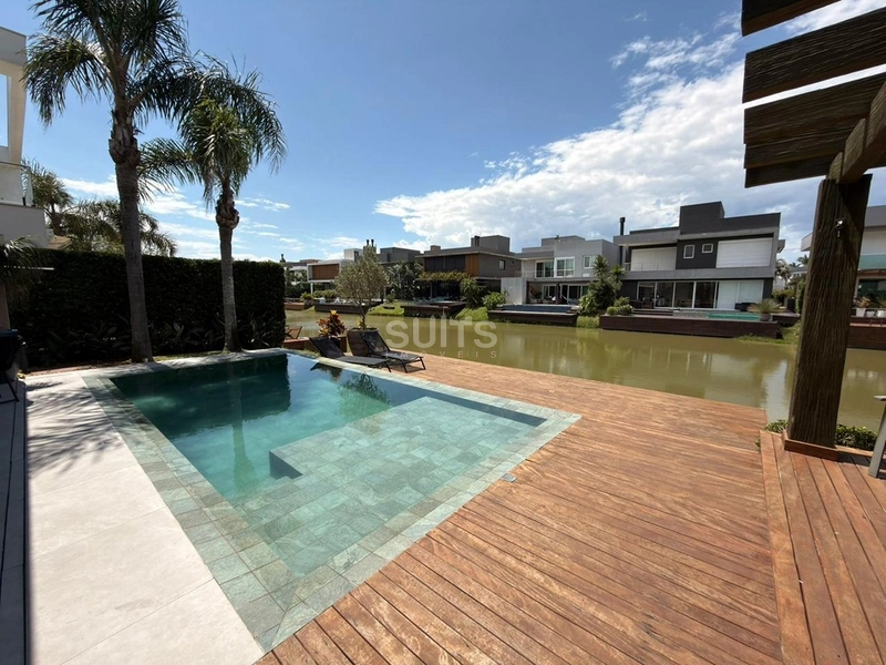 Lindo sobrado no condomínio Malibu: 23ª foto da galeria de imagens do imóvel