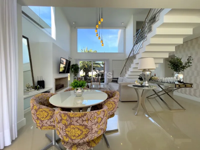 Lindo sobrado no condomínio Malibu: 8ª foto da galeria de imagens do imóvel