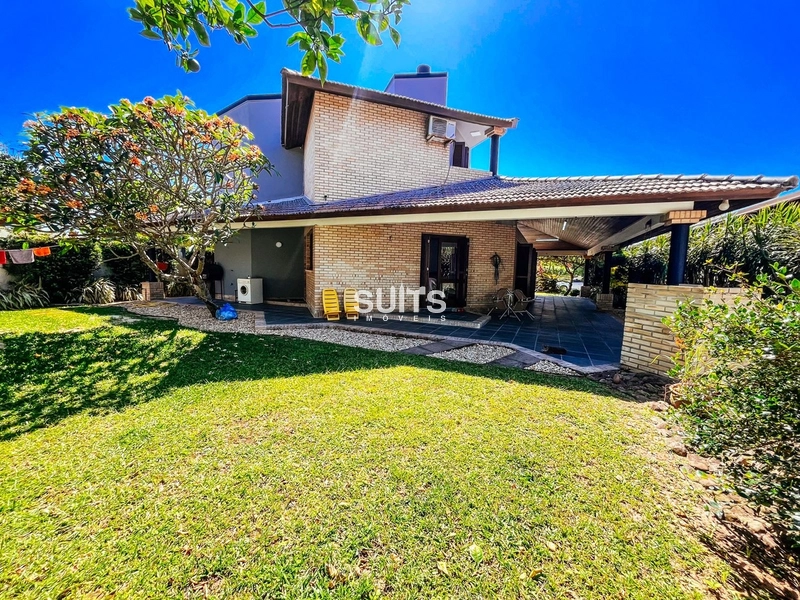 Lindo sobrado  em Atlântida: 6ª foto da galeria de imagens do imóvel