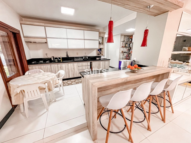 Lindo sobrado  em Atlântida: 18ª foto da galeria de imagens do imóvel