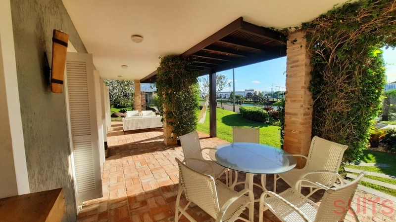 Linda casa estilo Americana Térrea no Condomínio Atlântico: 4ª foto da galeria de imagens do imóvel