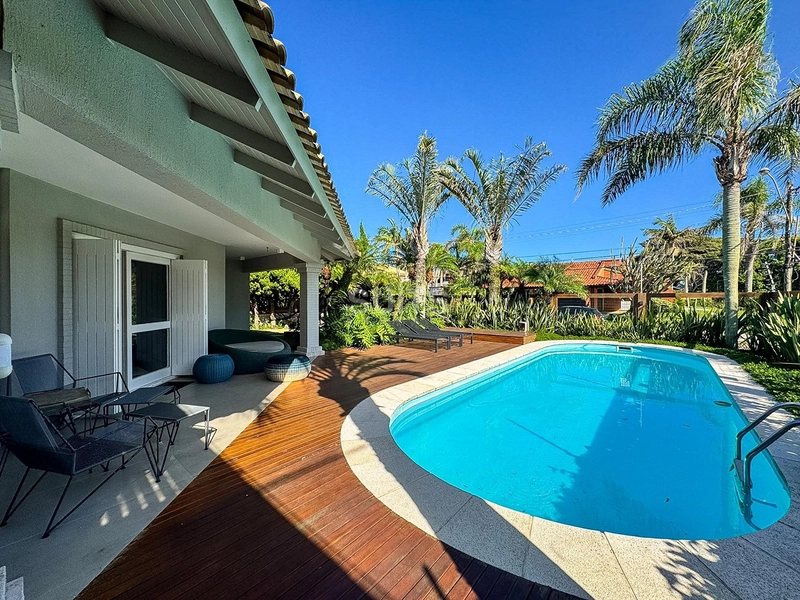 Excelente casa esquina área verde na praia de Atlântida : 4ª foto da galeria de imagens do imóvel
