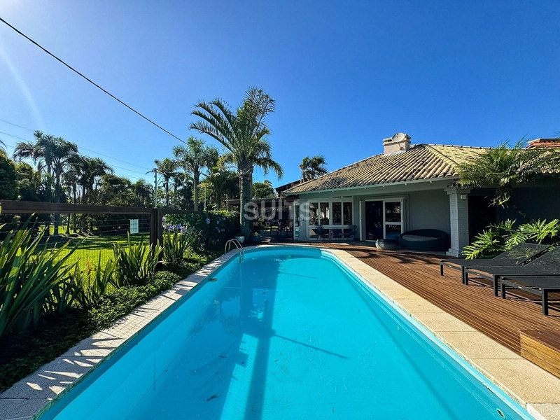 Excelente casa esquina área verde na praia de Atlântida : 6ª foto da galeria de imagens do imóvel