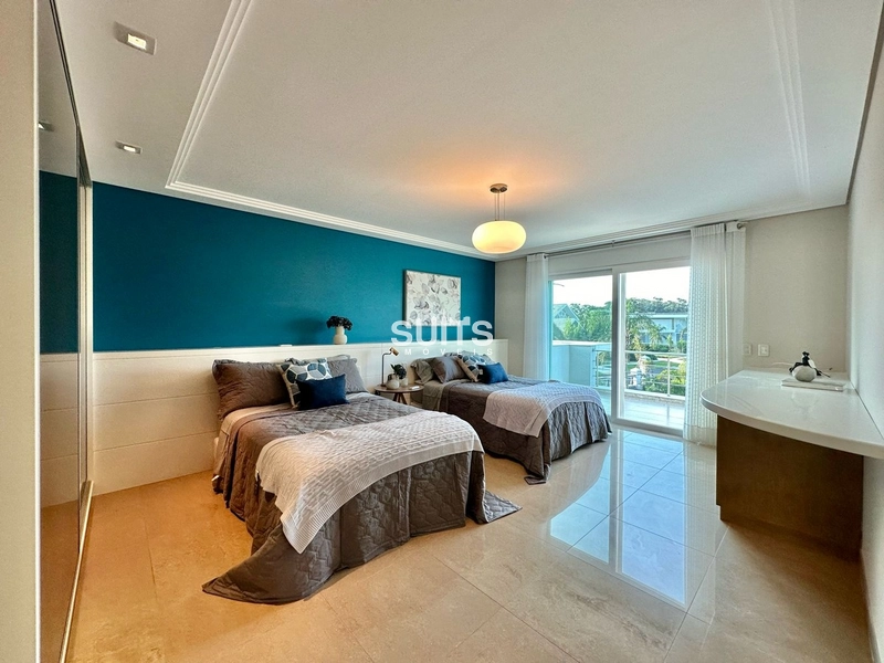 Linda Mansão beira lago no condominio Ilhas Park: 21ª foto da galeria de imagens do imóvel