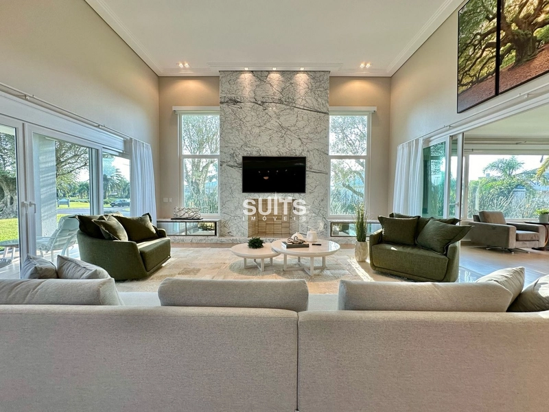 Linda Mansão beira lago no condominio Ilhas Park: 6ª foto da galeria de imagens do imóvel