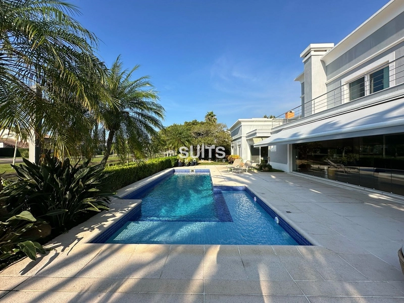 Linda Mansão beira lago no condominio Ilhas Park: 10ª foto da galeria de imagens do imóvel