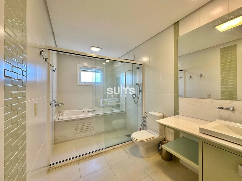 Linda Mansão beira lago no condominio Ilhas Park: 23ª foto da galeria de imagens do imóvel