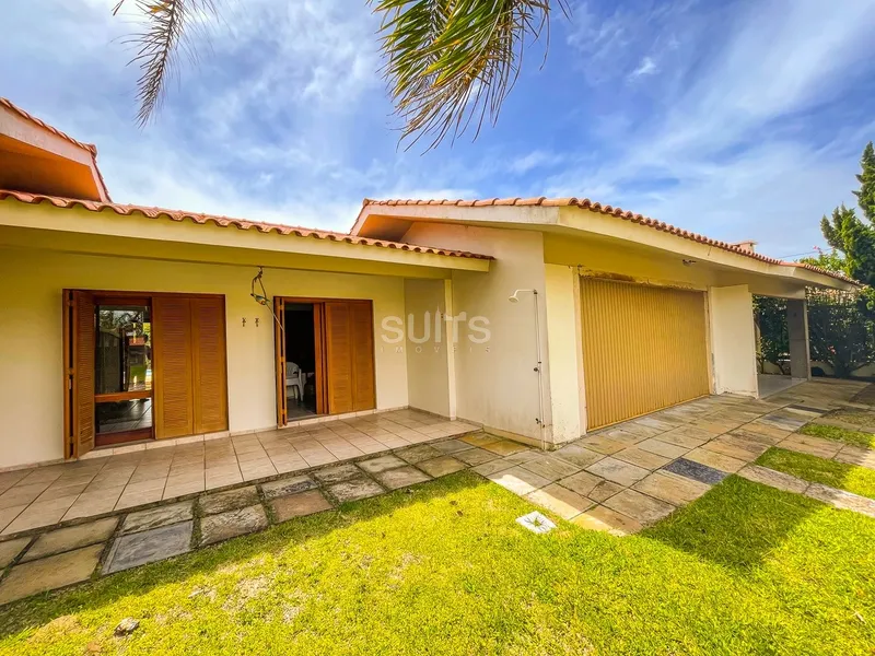 Casa de 02 terrenos próxoma do mar no Centro de Xangri-Lá!: 1ª foto da galeria de imagens do imóvel