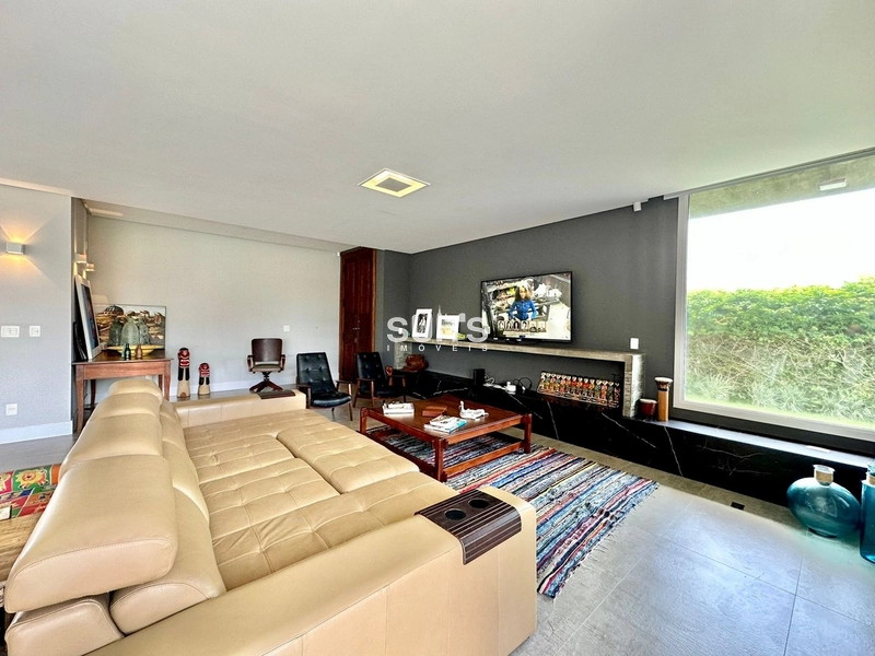 Incrível mansão de esquina próxima ao mar na praia de Atlãntida: 14ª foto da galeria de imagens do imóvel