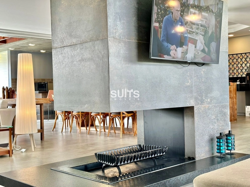 Incrível mansão de esquina próxima ao mar na praia de Atlãntida: 34ª foto da galeria de imagens do imóvel