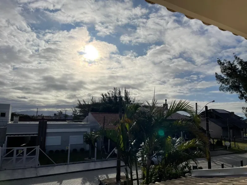 Incrível duplex próximo do mar no Centro de Xangri-Lá: 25ª foto da galeria de imagens do imóvel