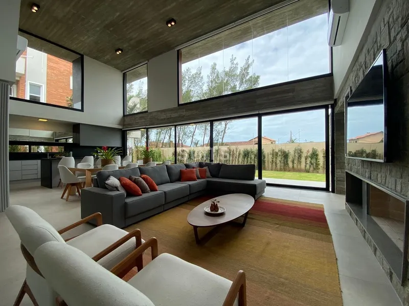 Lindo sobrado à venda no condomínio beira mar Playa Vista: 3ª foto da galeria de imagens do imóvel