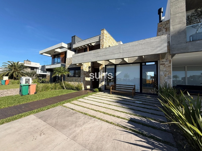 Excelente sobrado de frente para o lago no Condomínio Blue: 1ª foto da galeria de imagens do imóvel