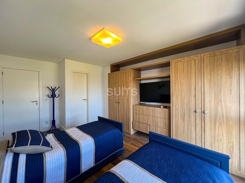 Excelente sobrado de frente para o lago no Condomínio Blue: 20ª foto da galeria de imagens do imóvel