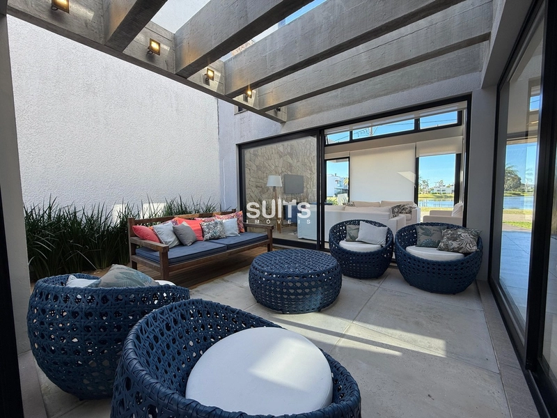 Excelente sobrado de frente para o lago no Condomínio Blue: 11ª foto da galeria de imagens do imóvel