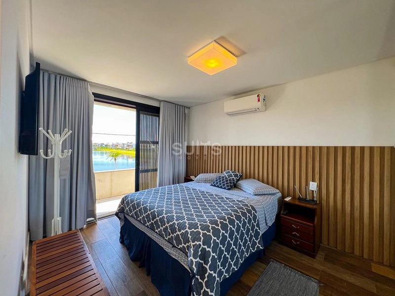 Excelente sobrado de frente para o lago no Condomínio Blue: 24ª foto da galeria de imagens do imóvel