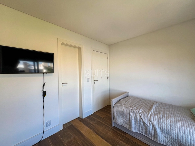 Excelente sobrado de frente para o lago no Condomínio Blue: 29ª foto da galeria de imagens do imóvel