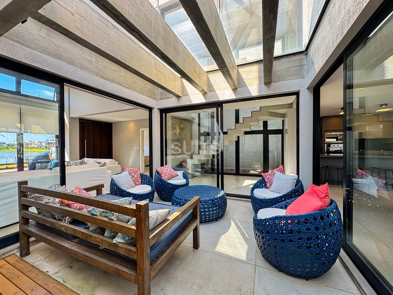 Excelente sobrado de frente para o lago no Condomínio Blue: 10ª foto da galeria de imagens do imóvel