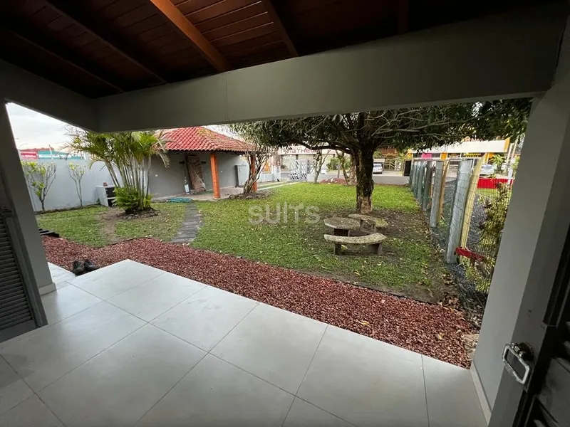 Excelente Sobrado na praia de Noiva do mar: 3ª foto da galeria de imagens do imóvel